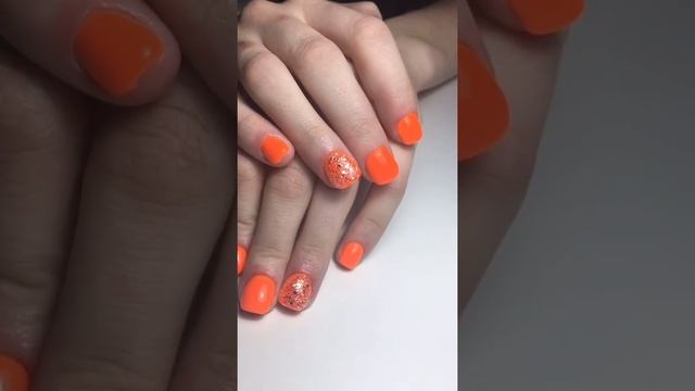 kravts.nails ? До/после. Наращивание на очень короткие ногти. Яркий маникюр.