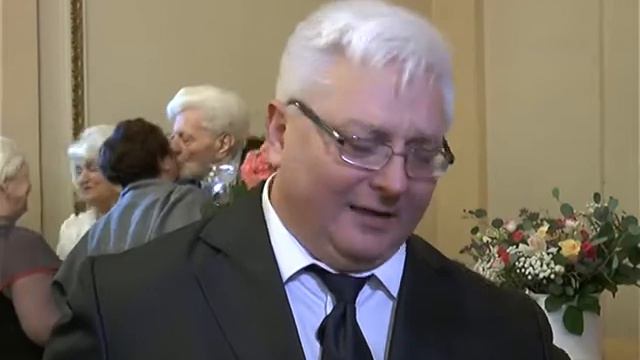 В Центральном дворце бракосочетания — бриллиантовая свадьба смотреть онлайн