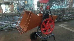 Измельчитель веток до 110 мм . Моя новая шайтан машина .