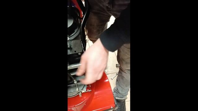 Ремонт снегоуборщика своими руками! Замена шестерни снегоуборщика Krotof KC653R