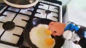 Как приготовить яичницу детям