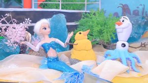 Эльза и Анна стали русалками / 30 лайфхаков для кукол