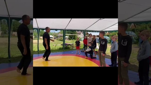 Тренировки по японскому фехтованию спочан, дети лагерь