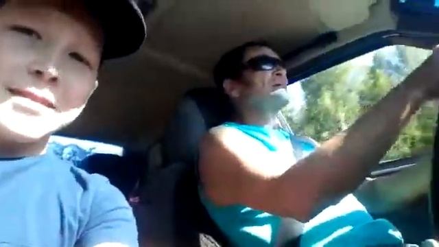 Не ссы, дед за рулём!!! смотреть онлайн