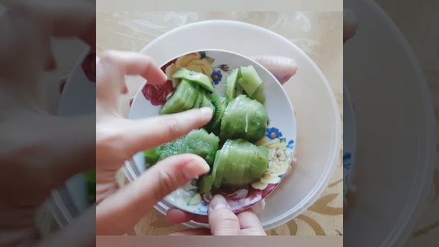 Маринуем куриные крылья для шашлыка с киви