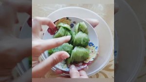 Маринуем куриные крылья для шашлыка с киви