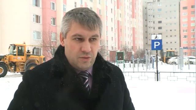 Дорожники устраняют последствия первой в этом сезоне метели смотреть онлайн