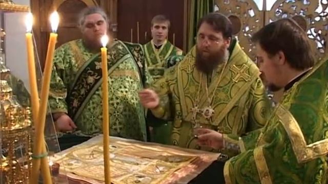 Чин освящения антиминсов в Покровском Соборе смотреть онлайн