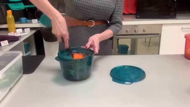 Tupperware с Королёвой. Винегрет в «Микрокук» смотреть онлайн