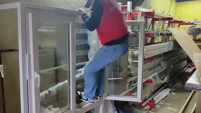 Детская безопасность, и жизнь детей в ваших руках. Инстументы против открывания детьми окон.