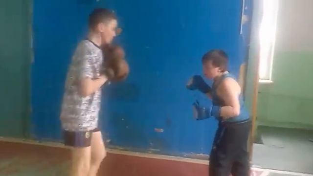 проффесиональный боксёр века.mp4 смотреть онлайн