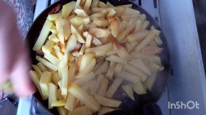 Жареная картошка ?? со шкварками #рецептизкартошки#еда#