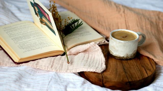 Стихотворение "Служебный роман" автор Селина С. смотреть онлайн