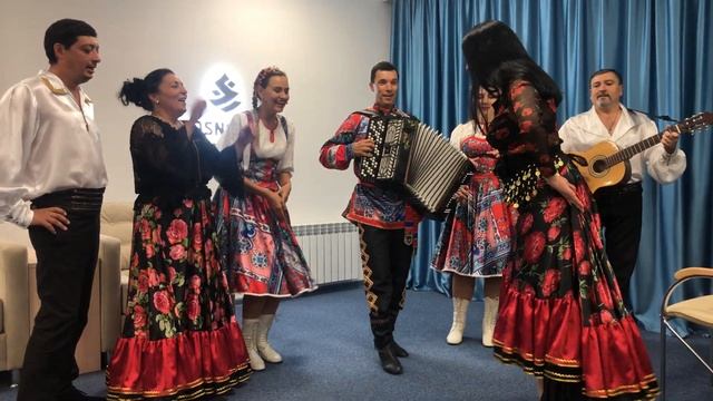 Цыгане Самара июль 2020. Вместе с русским народным коллективом Калина. смотреть онлайн