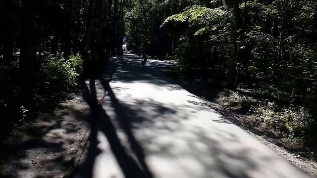 Как кататься на двухколёсном скейте.Обучение катанию. смотреть онлайн