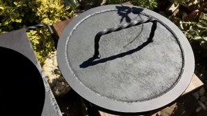 Мангал с системой подъема углей