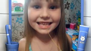 Как удалить молочный зуб в домашних условиях.