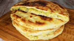 Лепешки на кефире с картофельной начинкой.