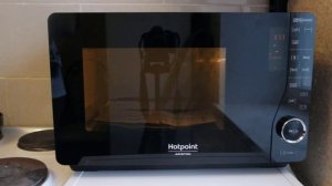 Приготовление попкорна Микроволновая печь Hotpoint ARISTON MWHA 2622