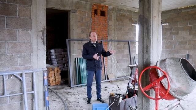 ВСЕ СТРОИТЕЛИ М*ДАКИ | смотреть онлайн