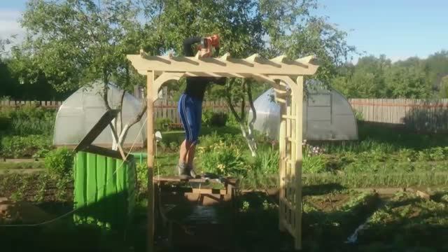 Арка садовая (пергола) моими руками. Снято на кнопочный телефон Nokia N82 смотреть онлайн