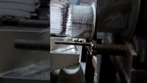 Производство палочек для мороженого.