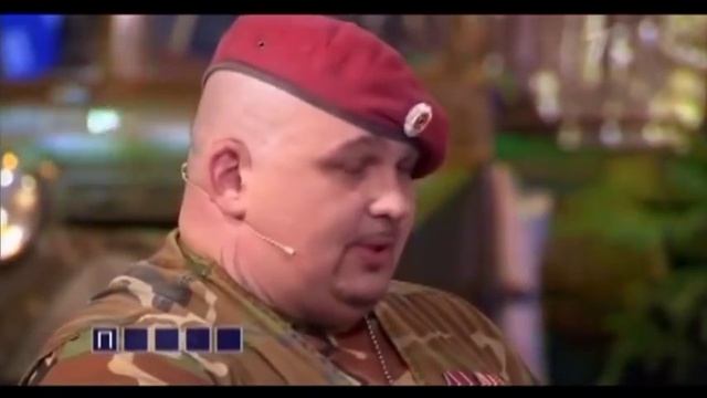 Ряженный "пирожок" в краповом берете, явился на студию "ЧУДЕС". смотреть онлайн