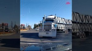 Грузовик слишком большой для города?