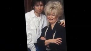 Сергей Зверев с кем из знаменитостей состоял в отношениях.