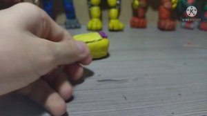 Как слепить фредбера из пластилина.