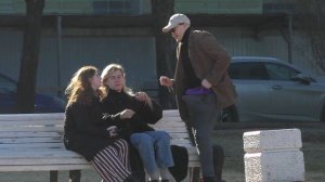 СТОЯК НА ВСЕХ ПРАНК Реакция Девушек и Парней