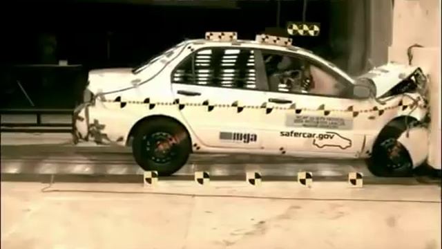 Краш-тест - Mitsubishi Lancer IX 2006 (Frontal Impact NHTSA) смотреть онлайн