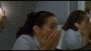 Зеркало треснуло (1980)
