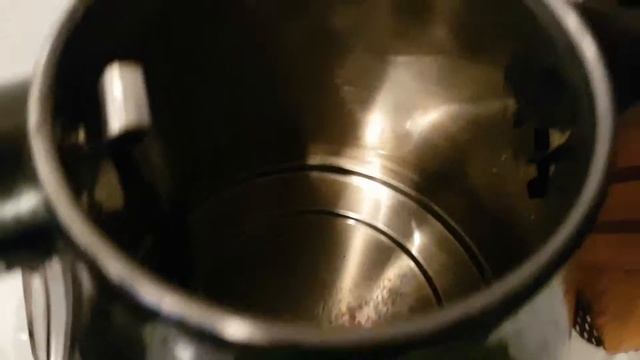 Как очистить чайник от накипи смотреть онлайн