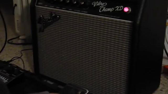 Fender Vibro Champ XD смотреть онлайн