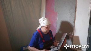 Как выровнять неровную стену