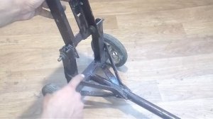 Домкрат отдыхает. Самодельный подъёмник для мототрактора.