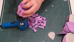 Помпонный георгин из обрезков изолона. МК. DIY