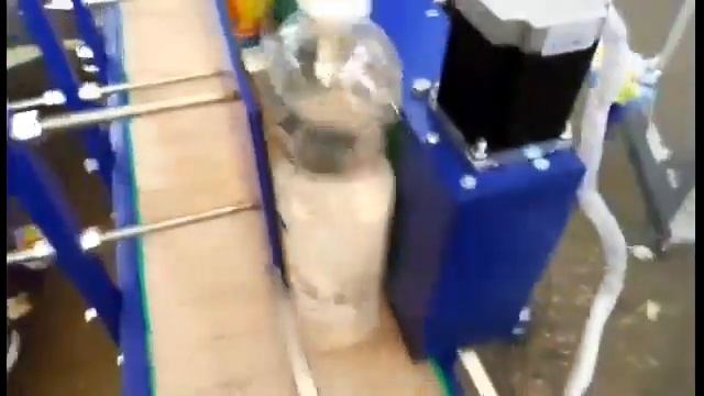 Автоматический этикетировщик круглой тары ECP-1(М) смотреть онлайн