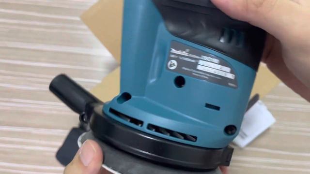 "What's Inside" - Makita Cordless Random Orbit Sander - DBO180Z смотреть онлайн