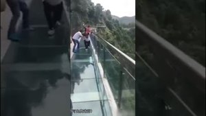 ПРОЗРАЧНЫЙ МОСТ В КИТАЕ!
