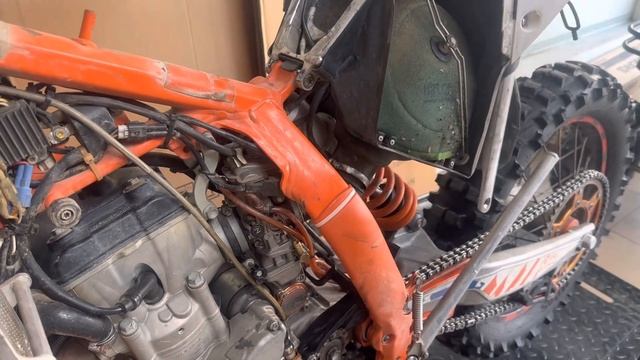 Curatare carburator KTM Keihin FCR partea 1 - demontarea