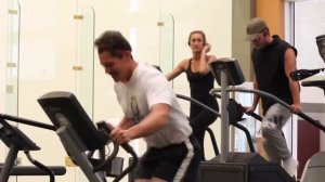 Пранк в тренажёрном зале | Странные упражнения | Притворились новичками (пранки)