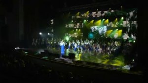 Наталья Май с дочками и концертом "Мамина сорочка"
