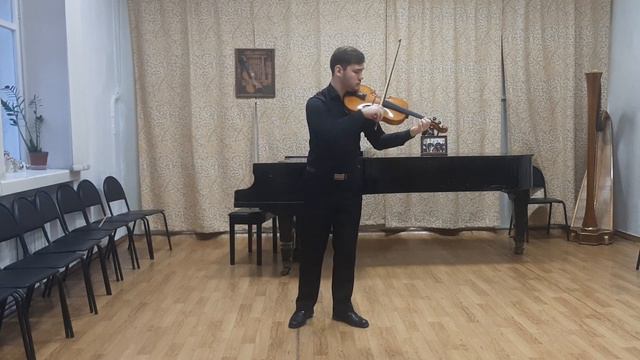 Украинцев Павел И.С.Бах: Сарабанда, Бурре 1, Бурре 2 из сюиты №3 смотреть онлайн