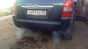Hyundai Tucson 2.0 глушитель с двойным выхлопом.
