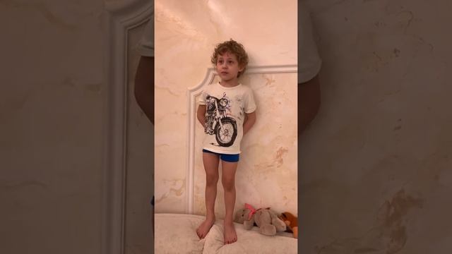 Хотели мы с Вовкой пойти.. #Вовчуха #Детскиестихи #Дети #красивыедети #детичитают #ВикторЛунин