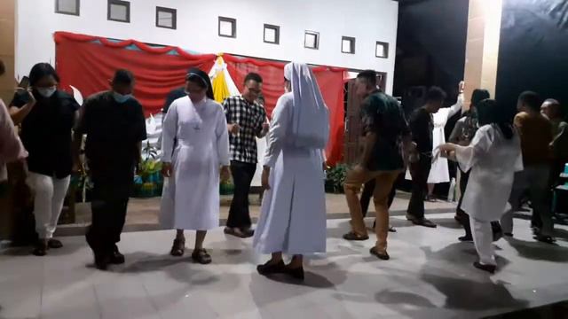 GOYANG ASYIK LAGU NTT#Pentekosta 2022@SSpS Palangka Raya 1 смотреть онлайн