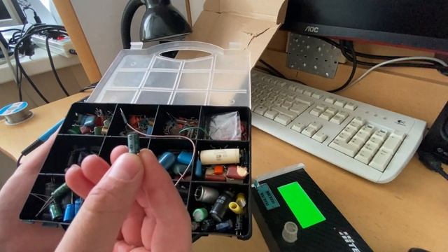 Цифровая ТВ приставка не включается. Несложный ремонт DVB T2 ресивера смотреть онлайн