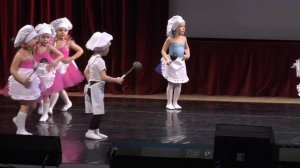 поварята. танец.